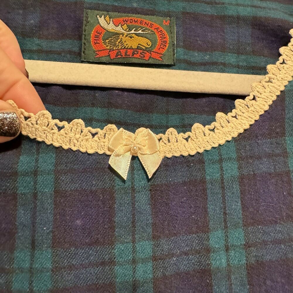 Vintage Alps Flannel Plaid Nightgown Lace Collar Size Medium - Picture 5 of 7